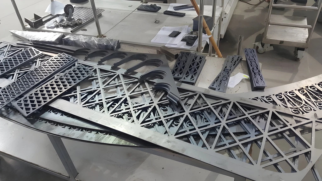 Cắt inox và thép tấm tại Biên Hòa