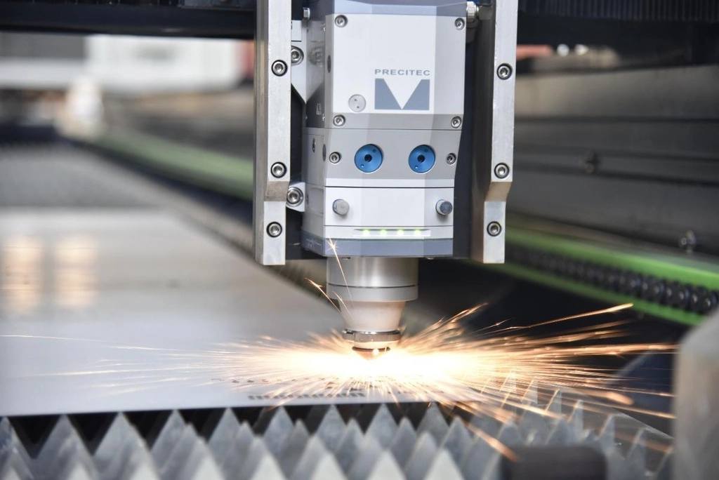 Tuân thủ quy trình an toàn lao động và chi phí sản xuất