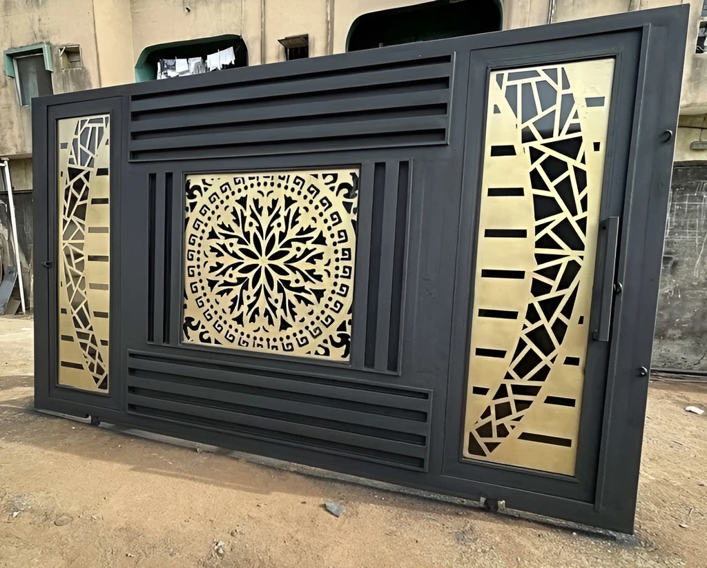 Mẫu cửa thép CNC đẹp nhất 2023