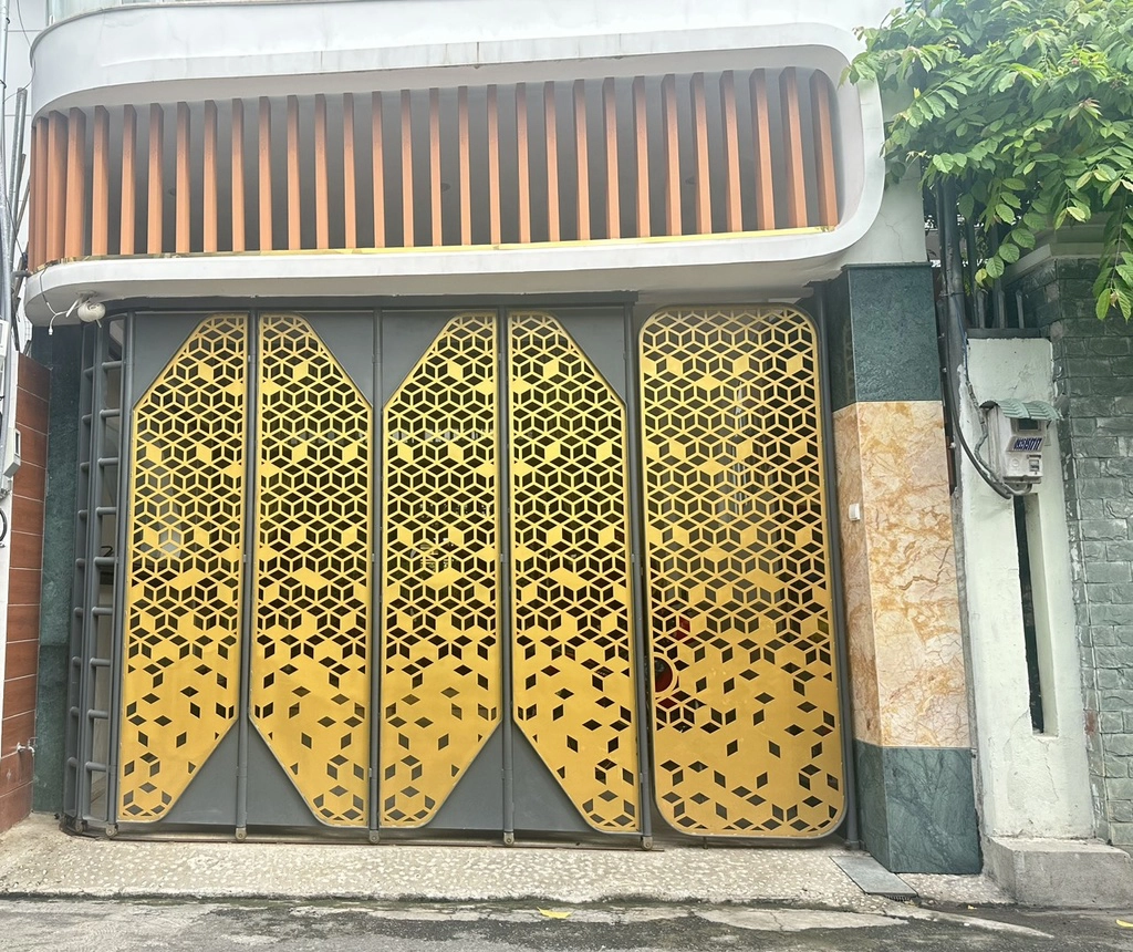 Tổng hợp các mẫu cửa thép CNC đẹp nhất 2024