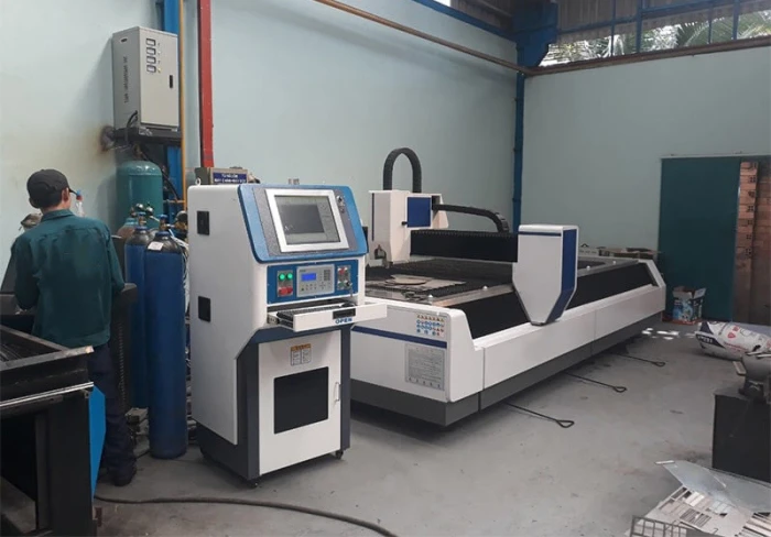Gia công cơ khí cắt laser CNC là gì?