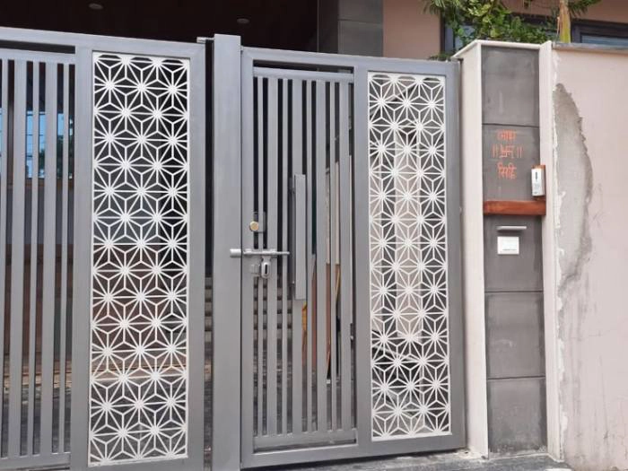 Cổng sắt CNC KD283 – Mẫu cổng nan hoa hiện đại, sang trọng cho nhà phố