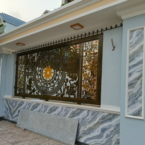 Hàng rào CNC KD003 – Trống đồng kết hợp tranh Mai & Tứ Linh phong thủy