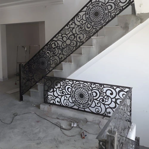 Lan Can Cầu Thang Thép Trang Trí CNC - KD054